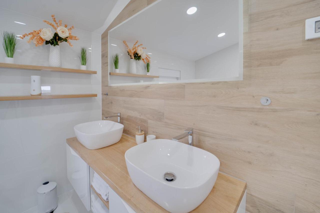 Black Diamond Apartment Vilanija Dış mekan fotoğraf