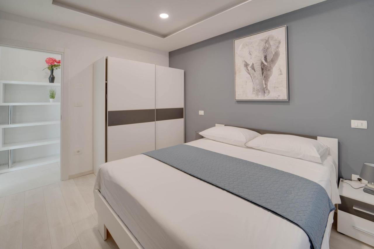 Black Diamond Apartment Vilanija Dış mekan fotoğraf