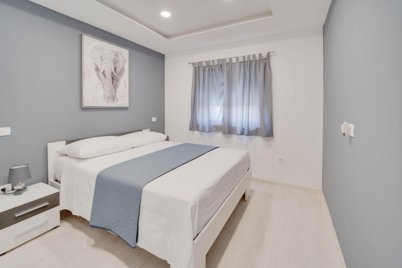 Black Diamond Apartment Vilanija Dış mekan fotoğraf